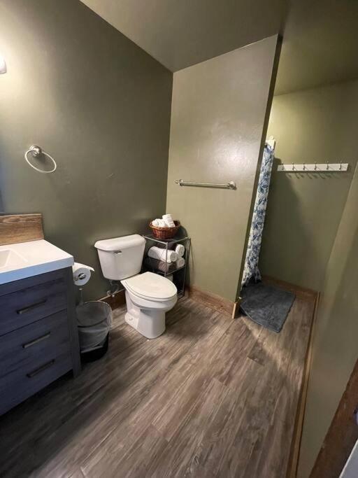 Parkway Yellowstone Guest House Room #1 جاردينر المظهر الخارجي الصورة