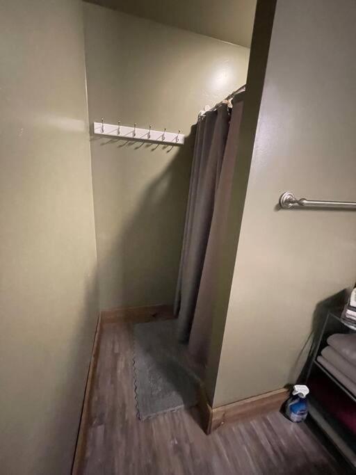 Parkway Yellowstone Guest House Room #1 جاردينر المظهر الخارجي الصورة