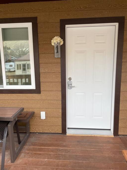 Parkway Yellowstone Guest House Room #1 جاردينر المظهر الخارجي الصورة