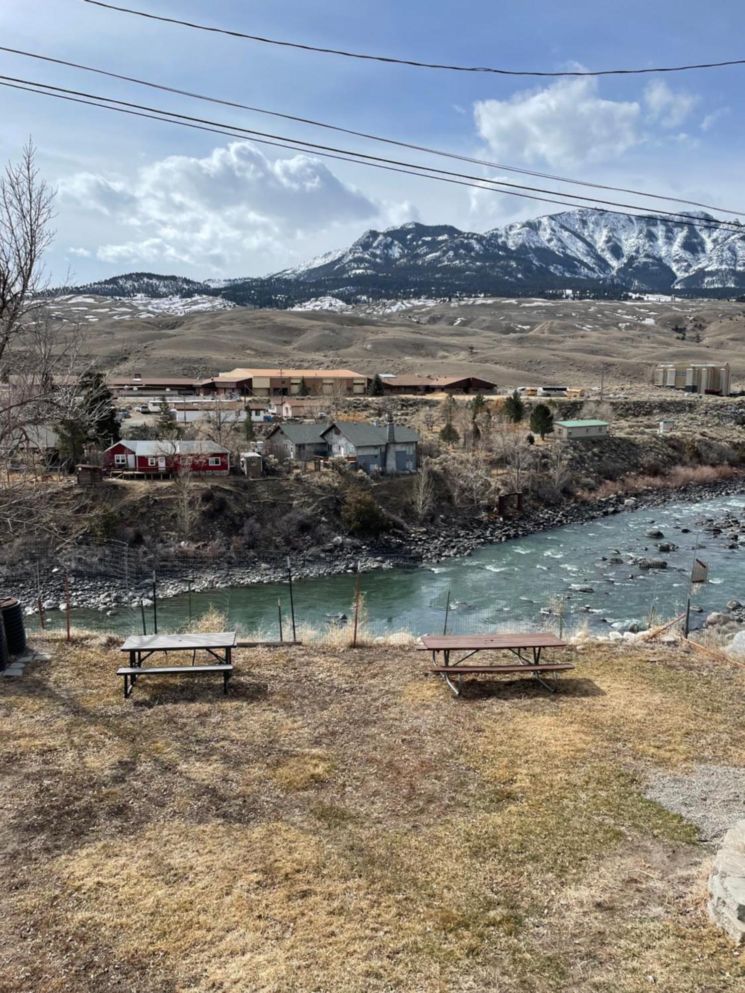Parkway Yellowstone Guest House Room #1 جاردينر المظهر الخارجي الصورة