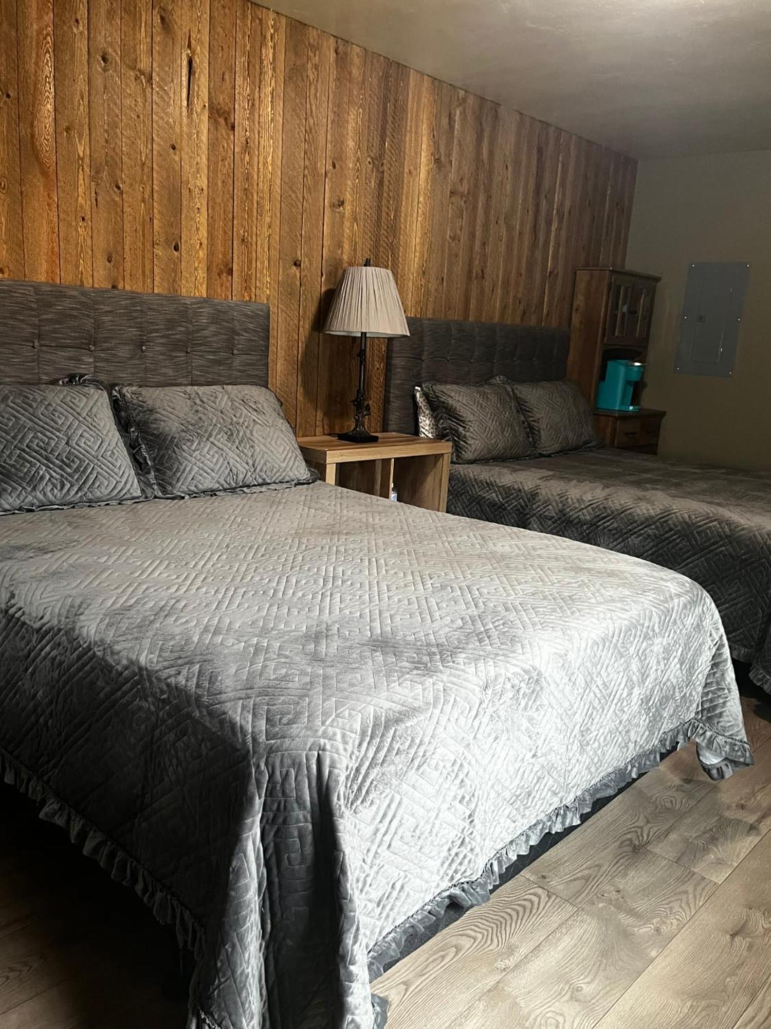 Parkway Yellowstone Guest House Room #1 جاردينر المظهر الخارجي الصورة